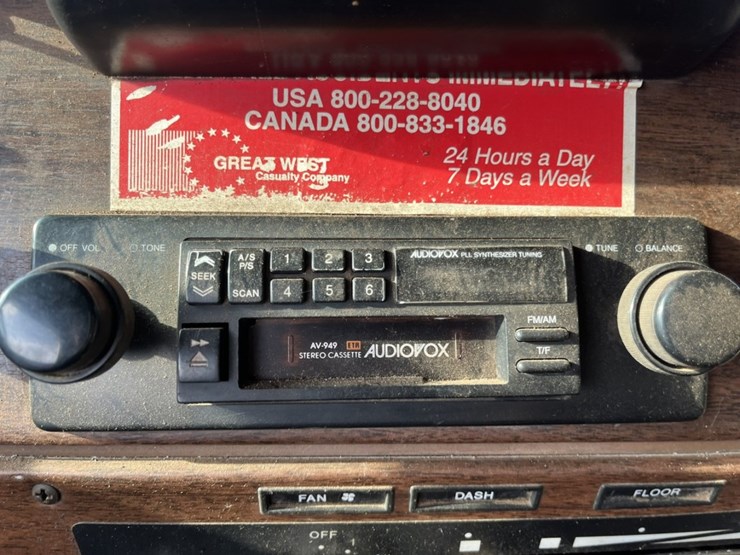 #2201-•-1988-freightliner-mb80-tandem-axle-dump-truck-image-57