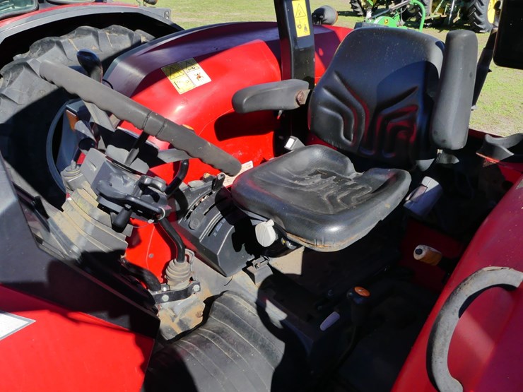 massey-ferguson-4707-image-11