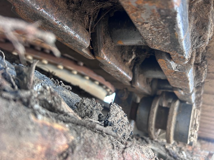 2022-volvo-ec220el-image-54