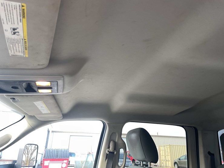 2016-ram-2500-tradesman-image-97