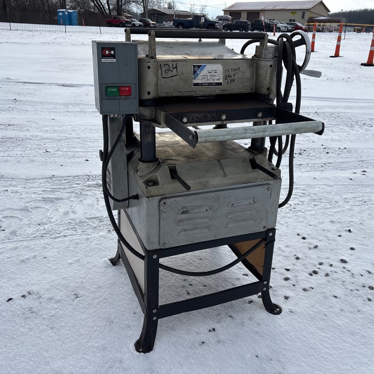 #6567 • Jet 15” planter jwp-15h (currently stored in container)