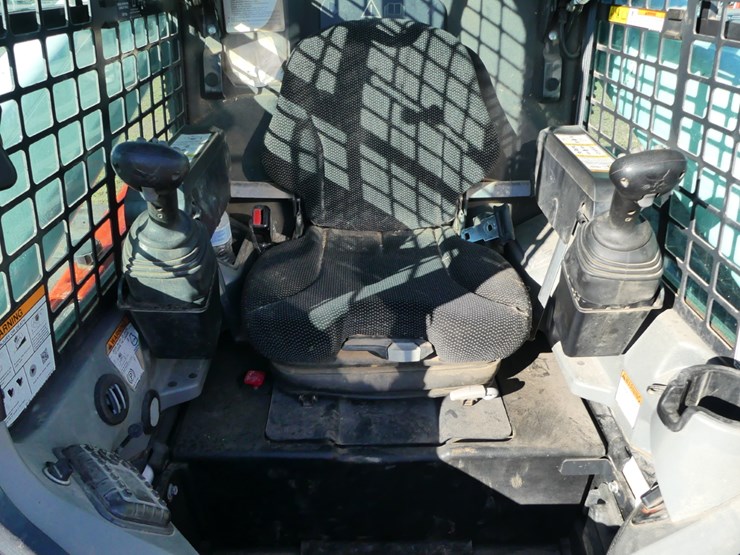 2021-bobcat-t770-image-12