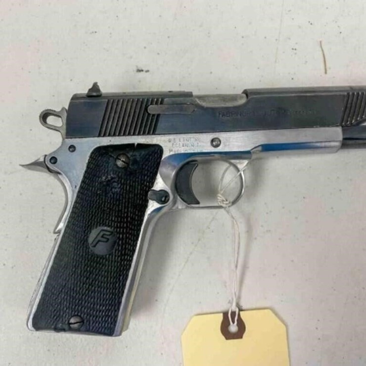Fabrinor Legutiano pistol