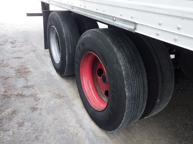 2018-hyundai-translead-image-8