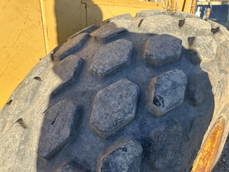 1992-caterpillar-cs-563-image-51