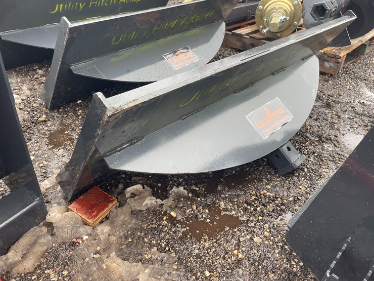 #1156-•-unused,-landhonor-skidsteer-utility-hitch-adapter-2"-receiver-image-1