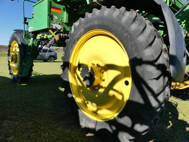 2004-john-deere-4720-image-11