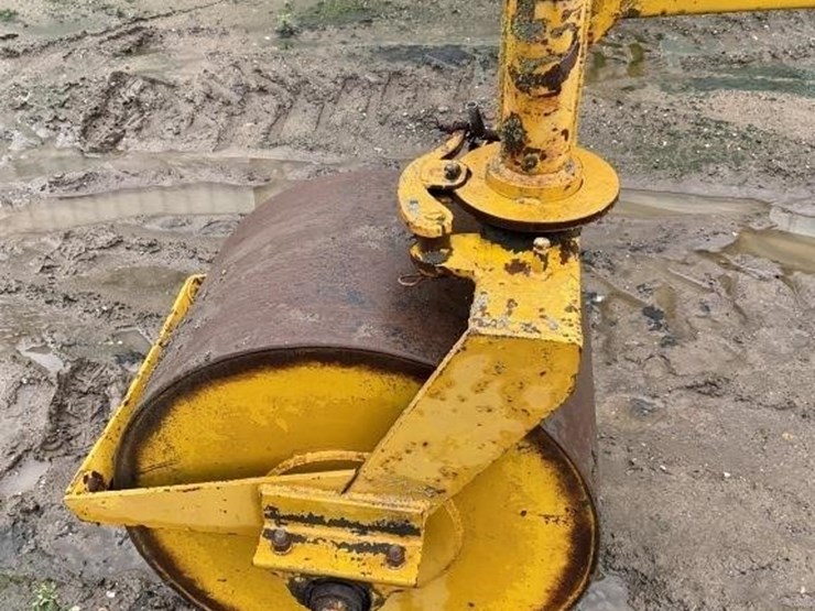 marvin-16'x30'-triplane-image-13