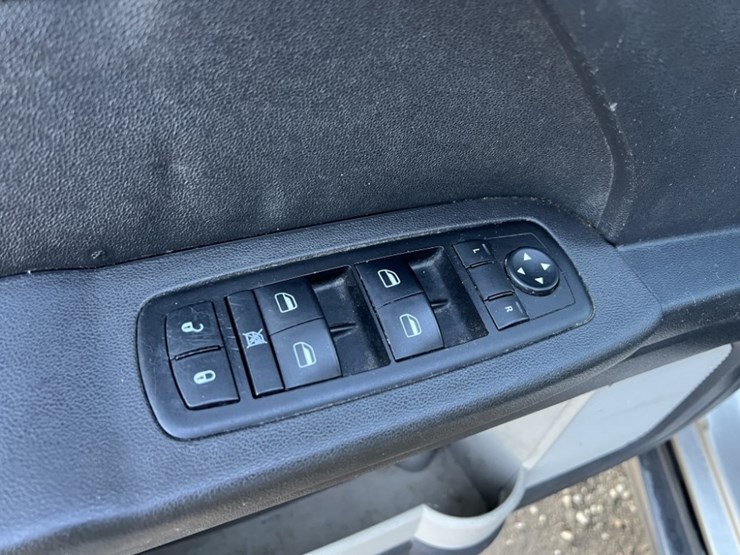 2009-dodge-journey-sxt-image-29