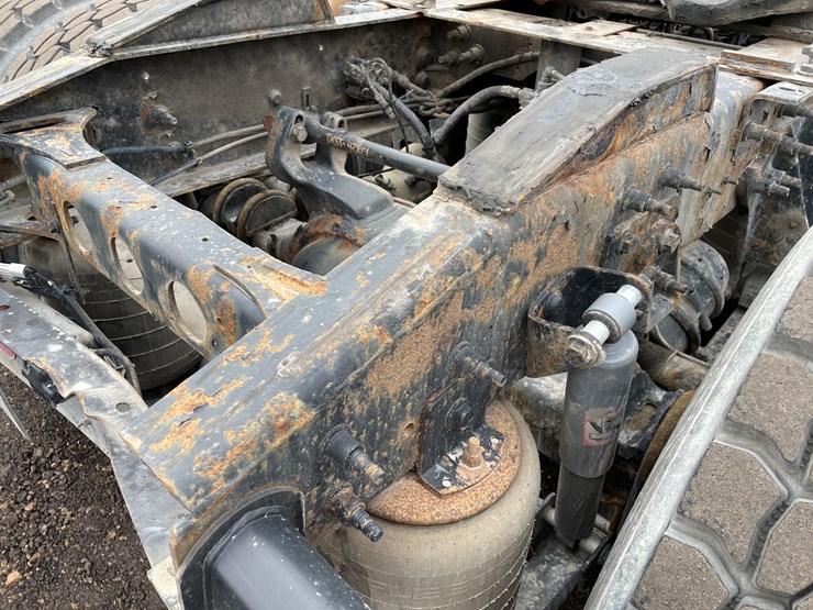 #1000-•-2015-international-tandem-axle-day-cab-semi-tractor-(has-wi-title)-image-20