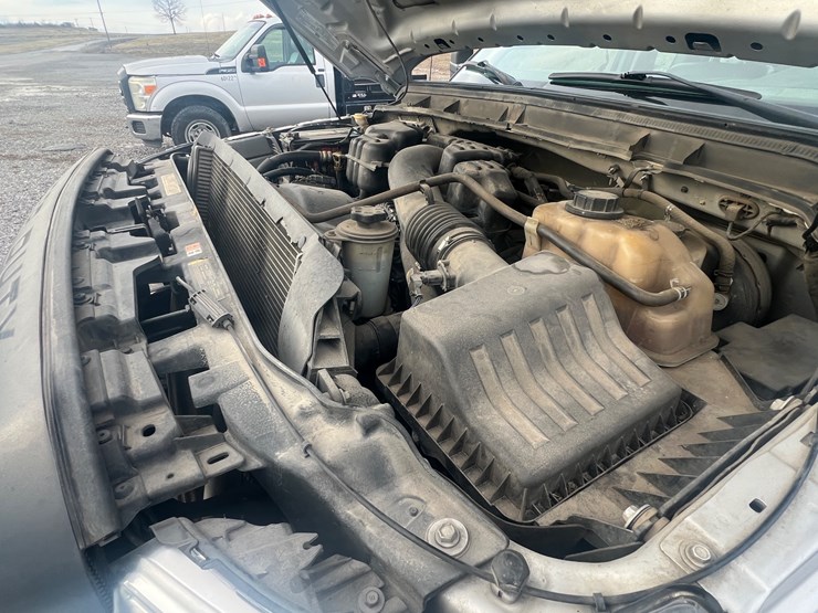 2015-ford-f350-xl-image-22