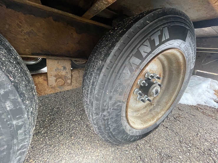 #1994-•-2017-trailer-(no-title)-(of)-image-17