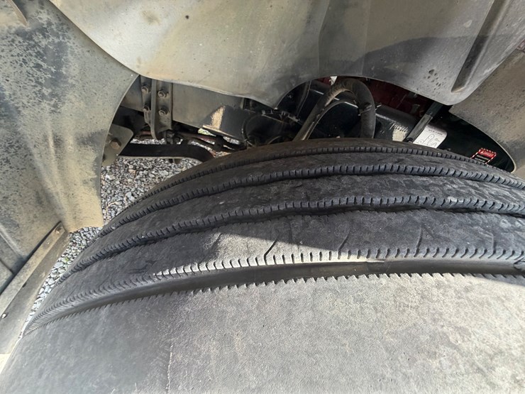 2016-mack-pinnacle-cxu613-image-23