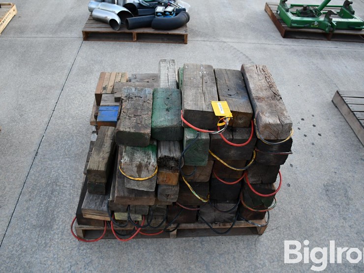 pallet-of-wood-blocks-image-6