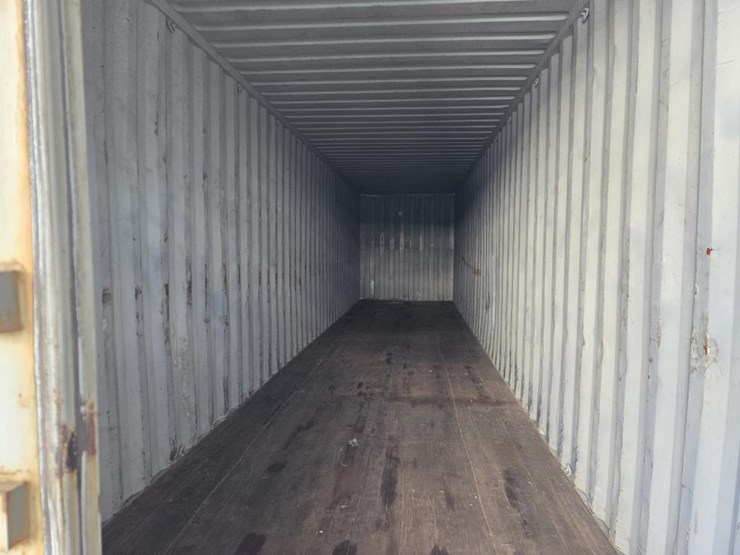 #5015-•-40'-shipping-container-image-9