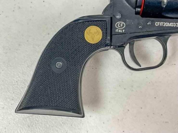 traditions-perf.-revolver-image-6