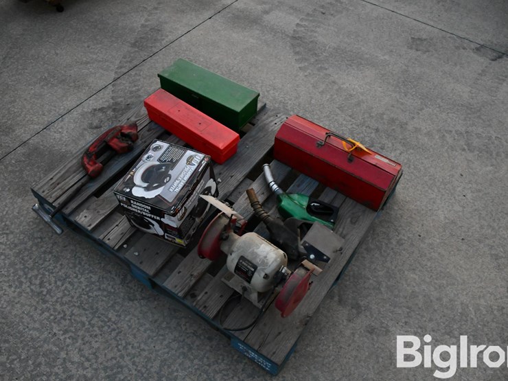 pallet-of-farm-support-image-5