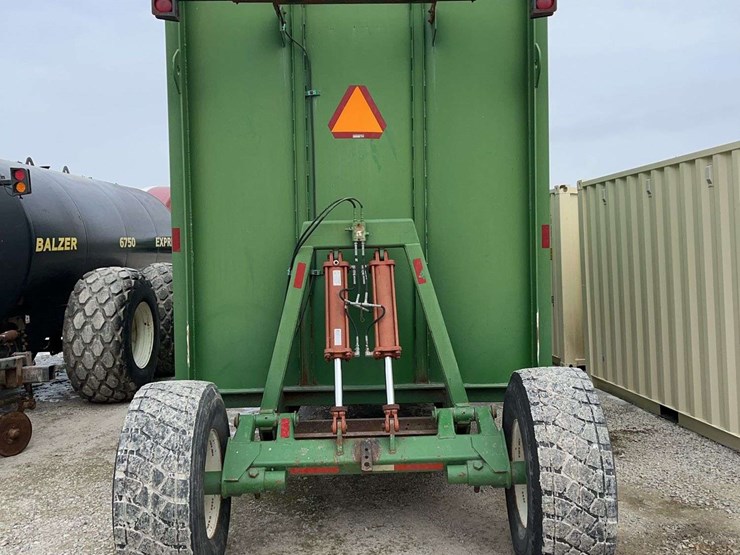 balzer-frac-tank,-21,000-gallons,-computer-hydraulic-control-box,-1-owner,-always-washed,-good-shape-image-11