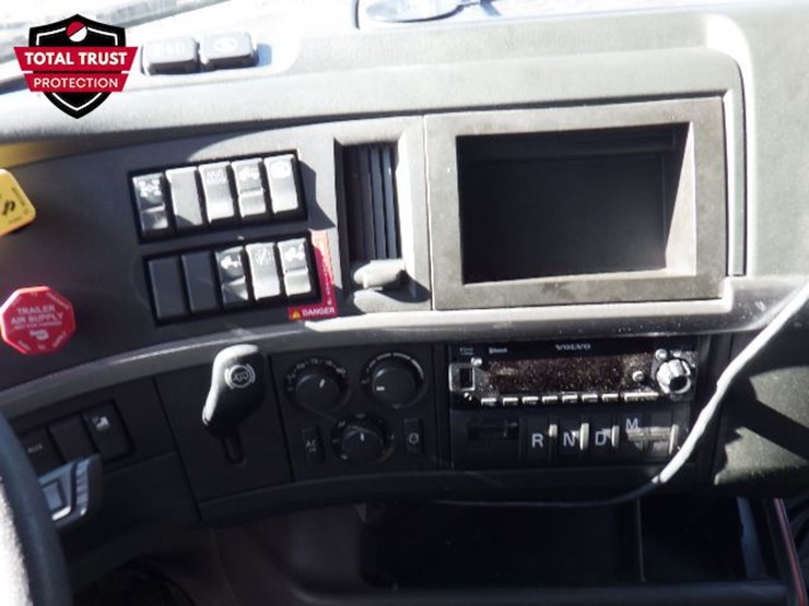 2023-volvo-vnl-760-image-20