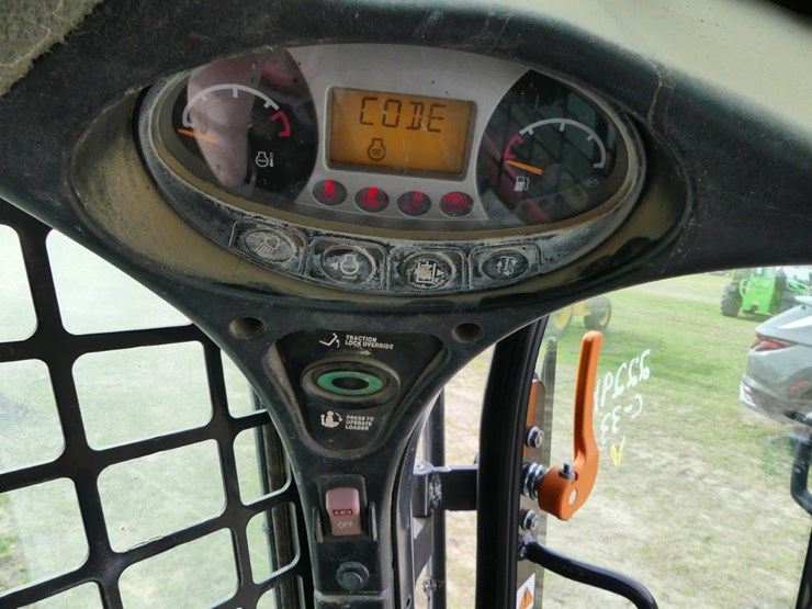 2016-bobcat-t650-image-18