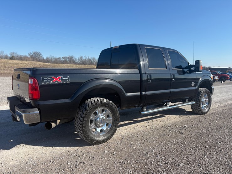 2011-ford-f250-lariat-image-3