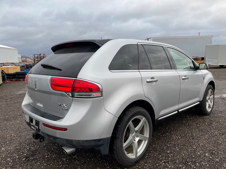 2012-lincoln-mkx-image-5