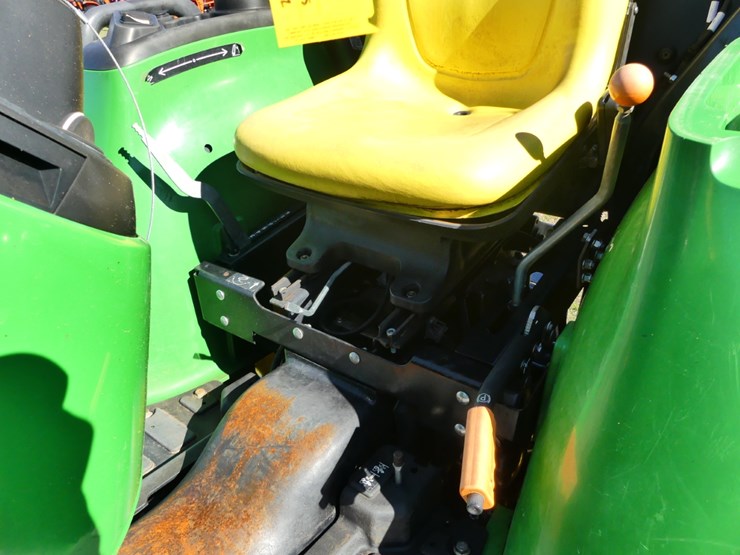 2022-john-deere-3025e-image-12