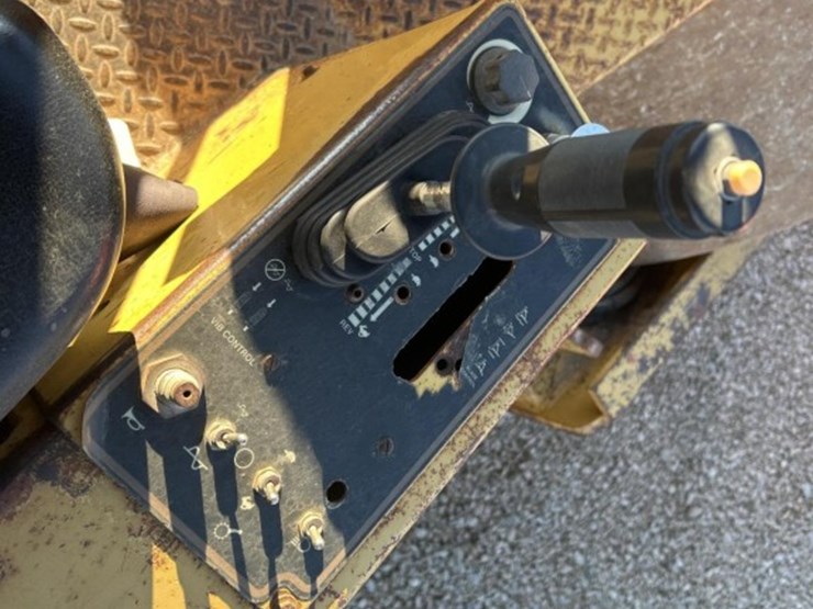 1992-caterpillar-cs-563-image-43