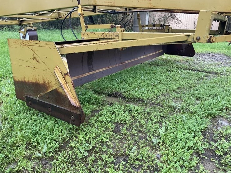 (offsite)-schmeiser-18'x40'-triplane-image-8