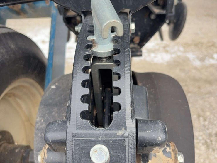 2008-kinze-3600-image-23