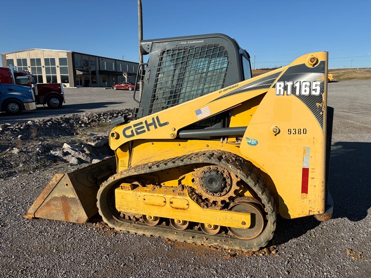 2017-gehl-rt165-image-7