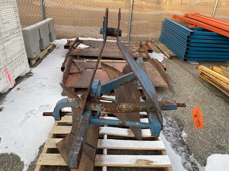 #4076-•-heavy-duty-two-bottom-plow-(08)-image-12