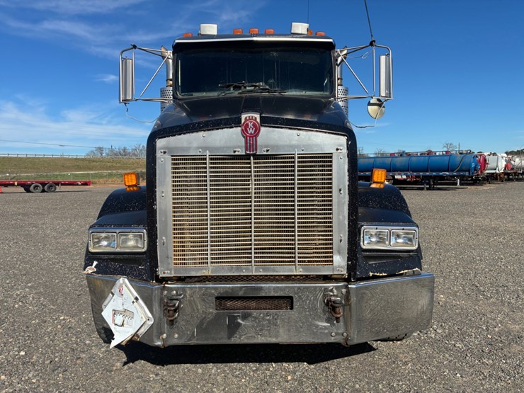 2005-kenworth-t800-image-2