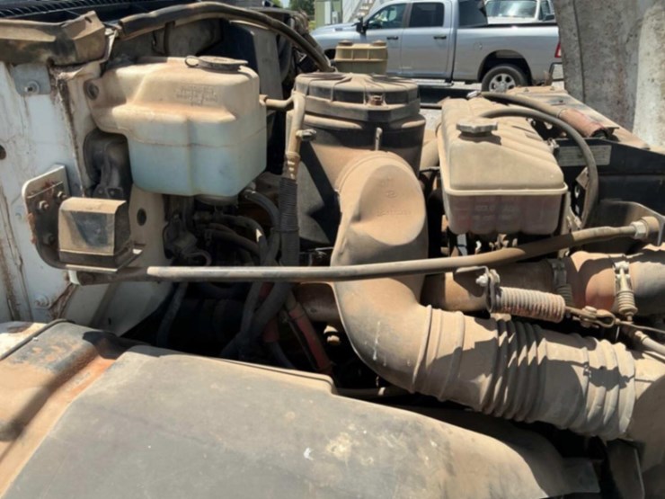 2000-caterpillar-3126-image-17