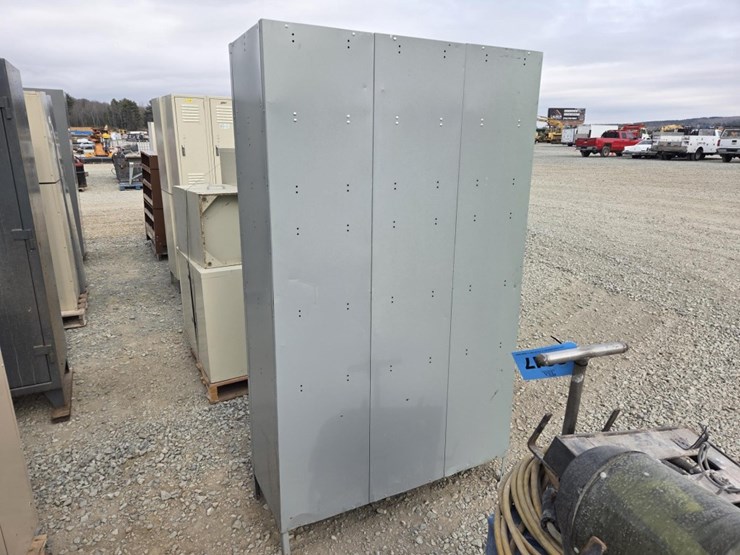 #6048-•-lockers-image-3