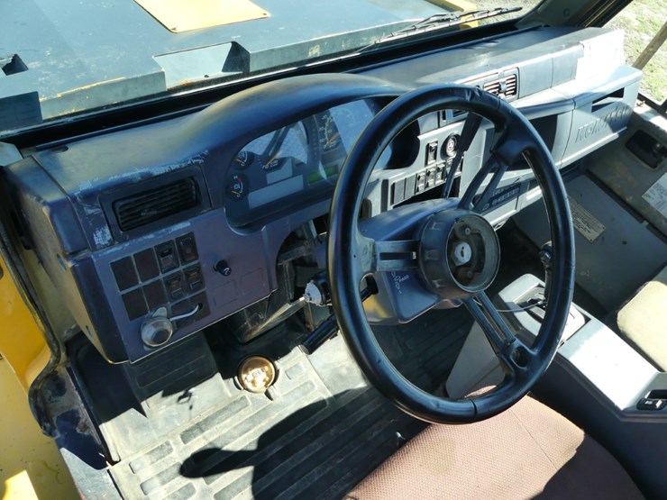 komatsu-hm400-image-14