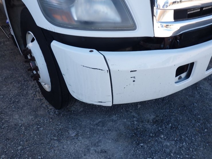 2020-hino-268a-image-4