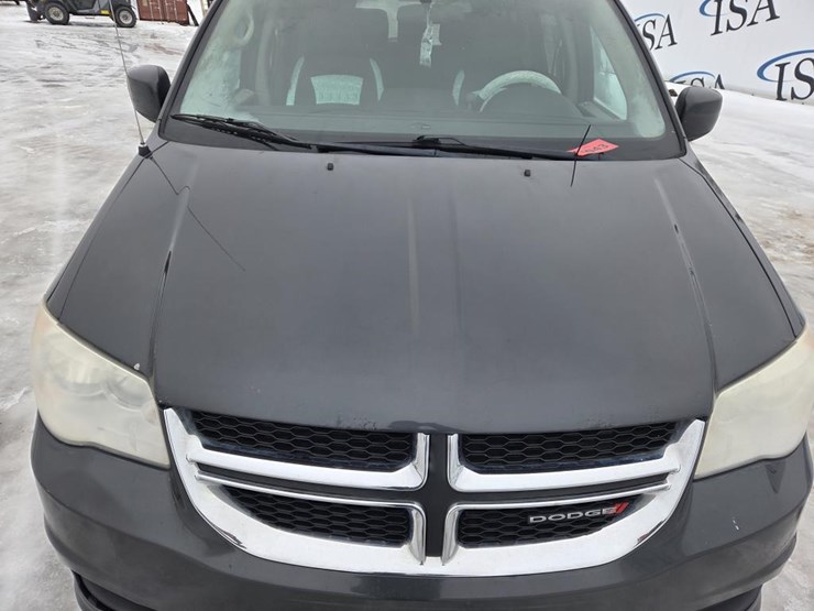 2012-dodge-grand-caravan-image-11