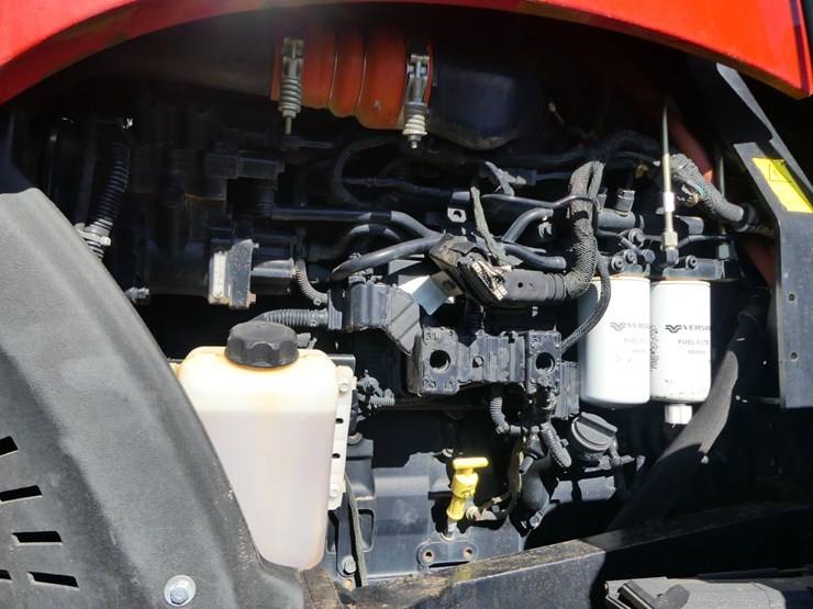 2017-versatile-260-image-9