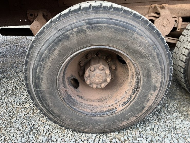 #2201-•-1988-freightliner-mb80-tandem-axle-dump-truck-image-65