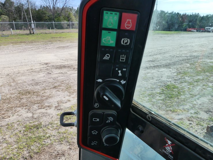 2024-bobcat-t86-image-17