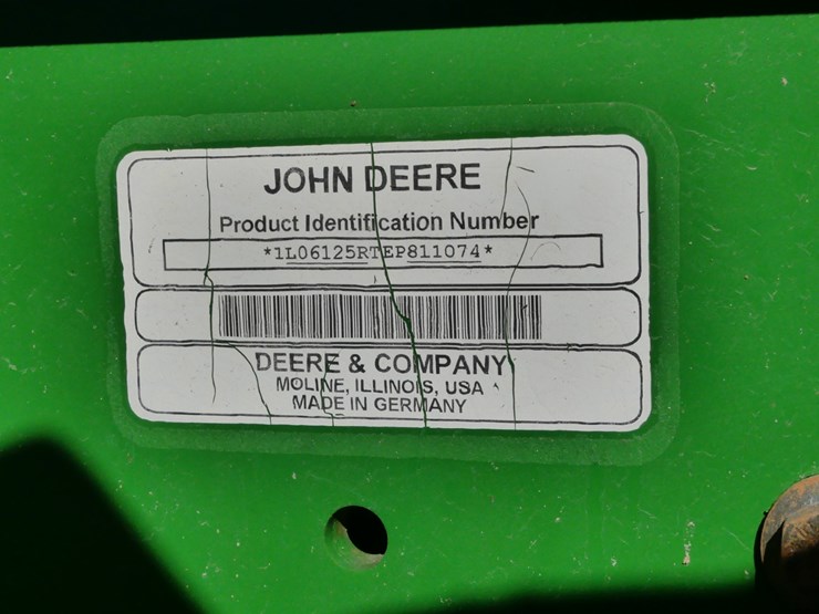 2019-john-deere-6125r-image-19