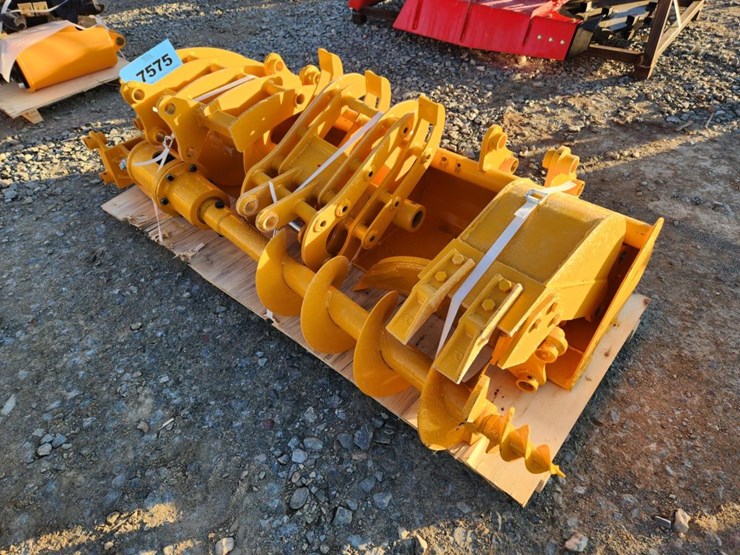 #6025-•-unused-mini-excavator-attachment-set-image-1