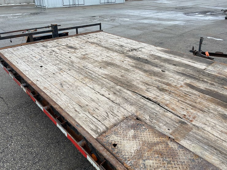 #1994-•-2017-trailer-(no-title)-(of)-image-22