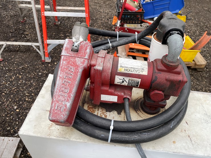 #1349-•-105-gallon-fuel-tank-with-electric-pump-image-4