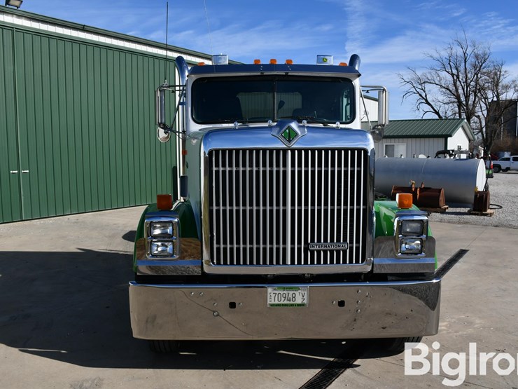 1999-international-9300-image-2