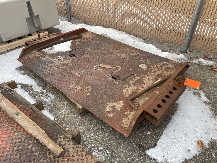#4074-•-heavy-duty-movable-dock-plate-(08)-image-1