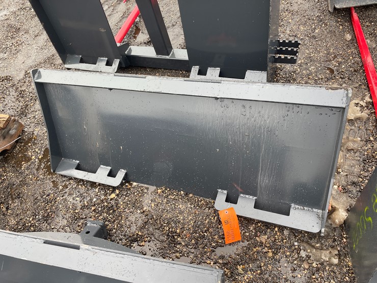 #1156-•-unused,-landhonor-skidsteer-utility-hitch-adapter-2"-receiver-image-4