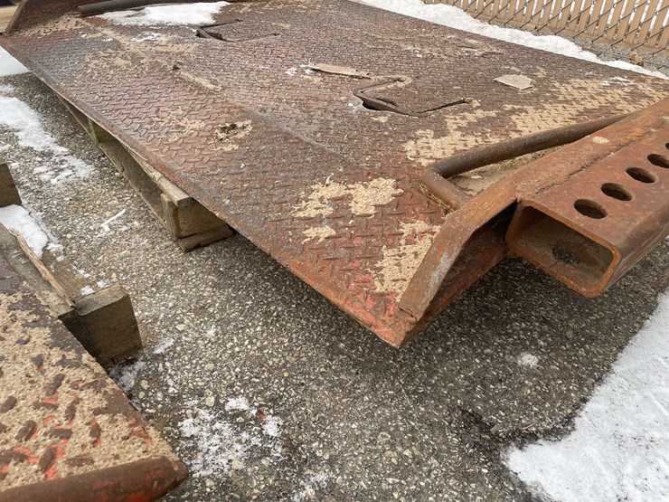 #4074-•-heavy-duty-movable-dock-plate-(08)-image-11