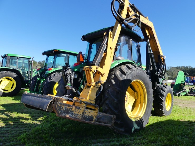 2015-john-deere-6105e-image-3